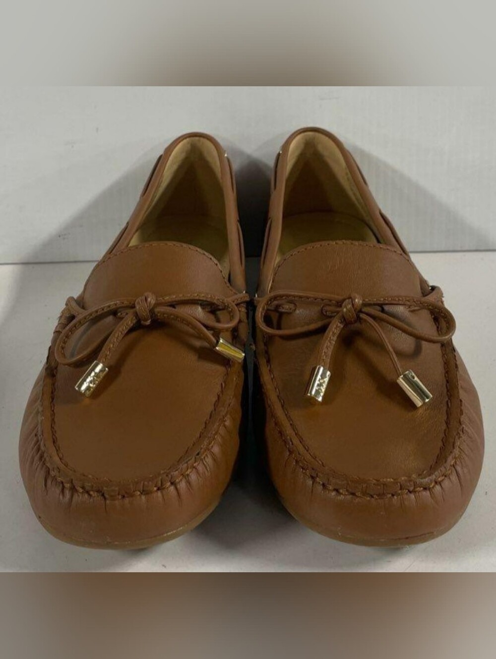 Michael Kors Wmn's Sutton Moccasin Flat Loafers Size 8.5 NWOT MSRP $119.50 - Picture 2 of 7